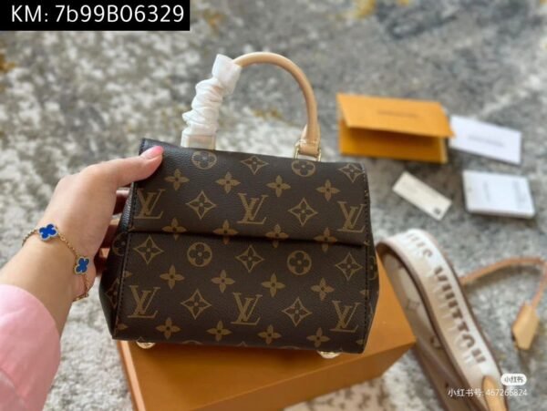 Louis Vuitton bag - Image 3